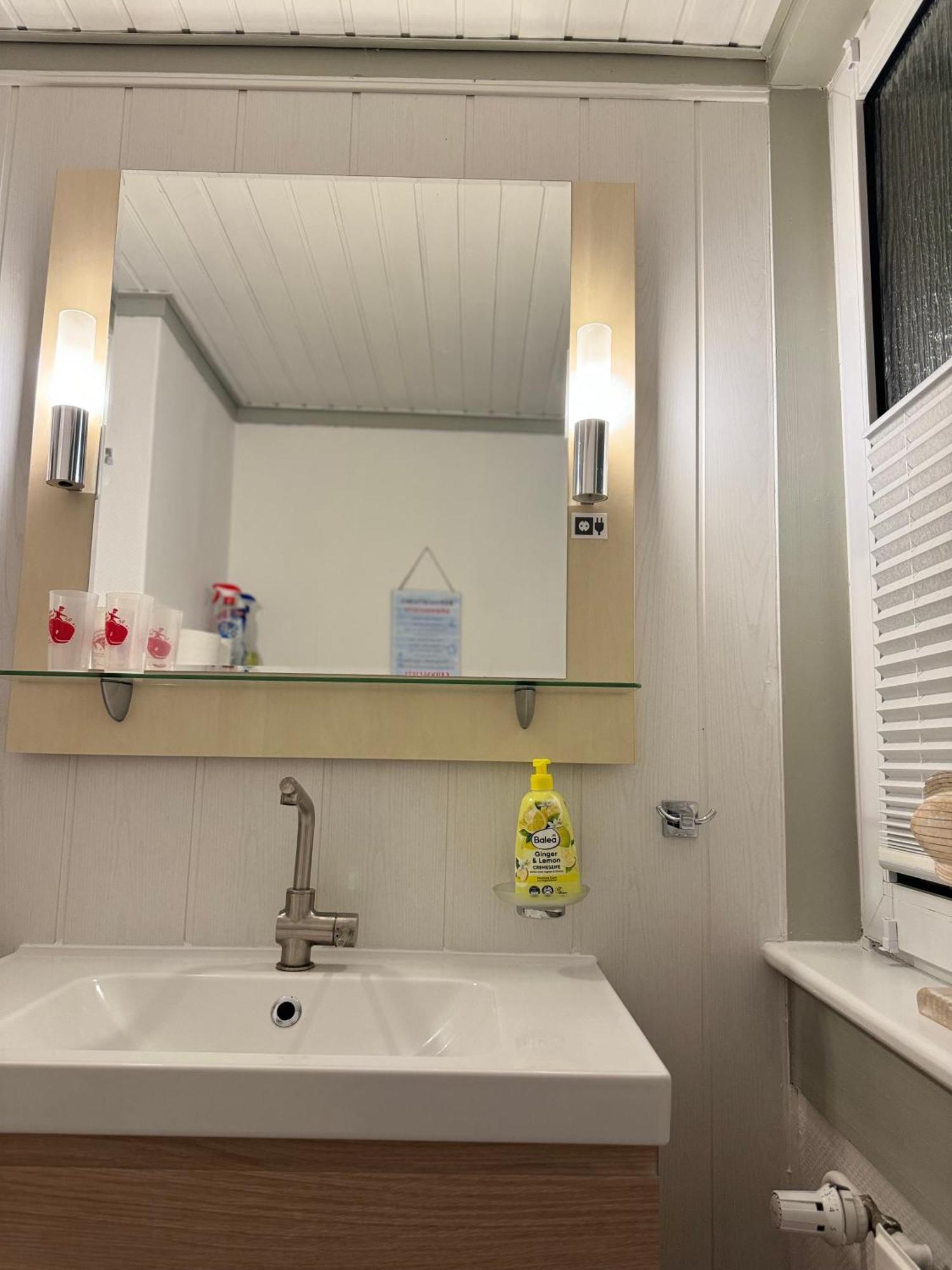 Appartement Kleine Ella Pellworm Extérieur photo